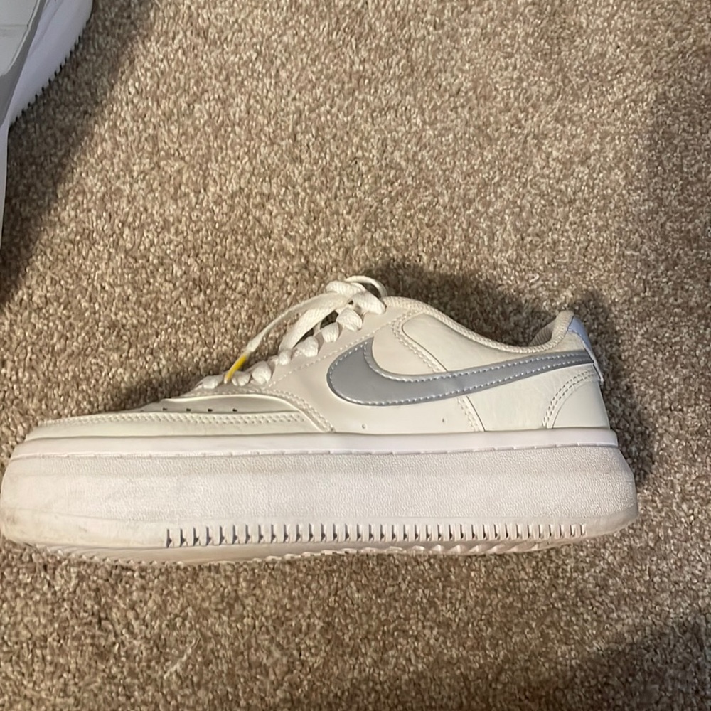 Nike court vision Alta shoes size 7.5